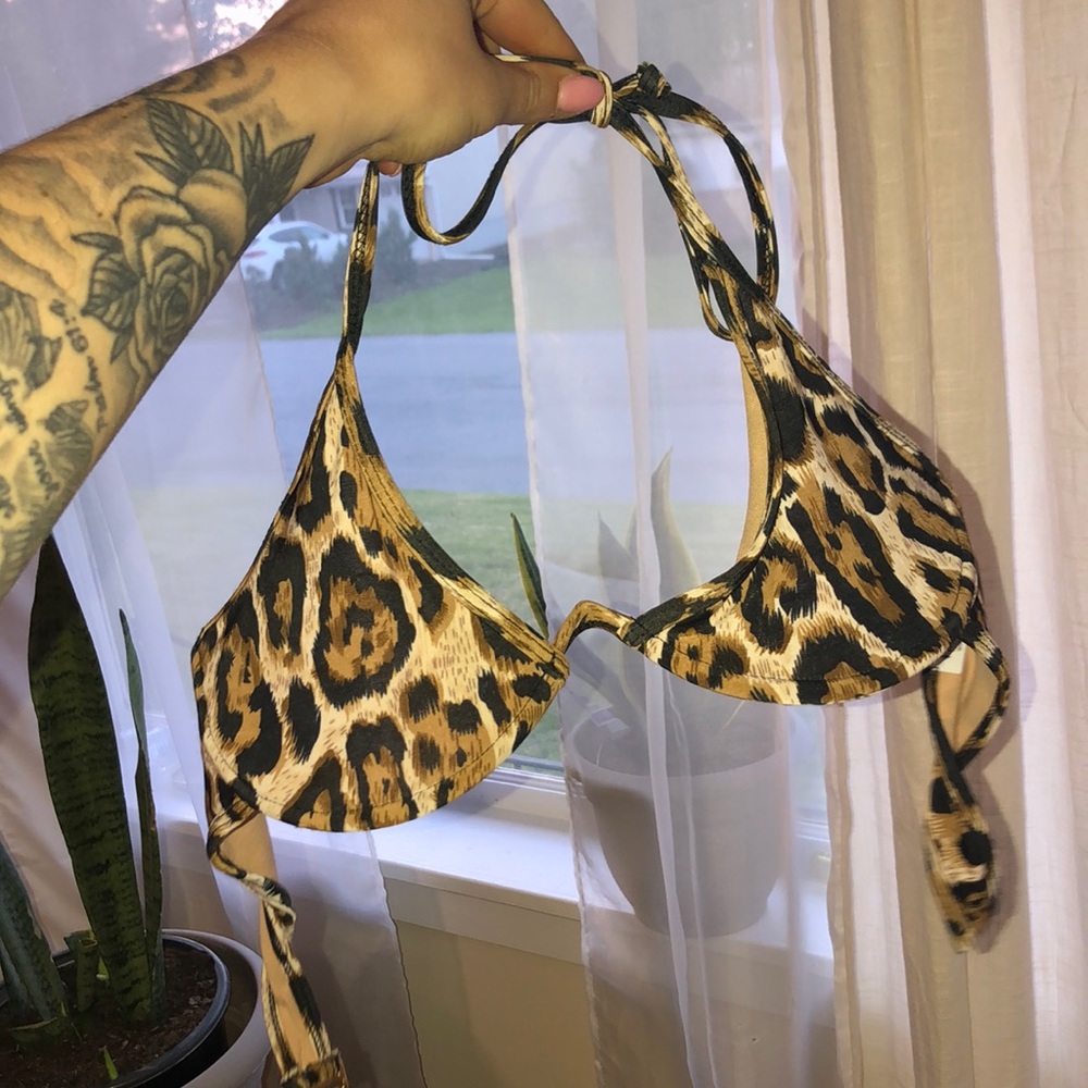 Fashion nova cheetah swim underwire top